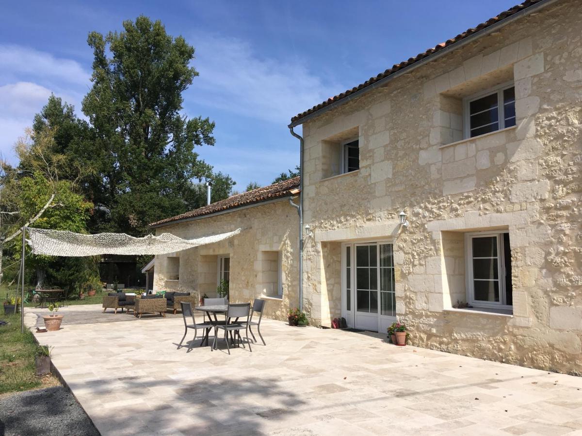 La Gelette Génissac Exterior foto